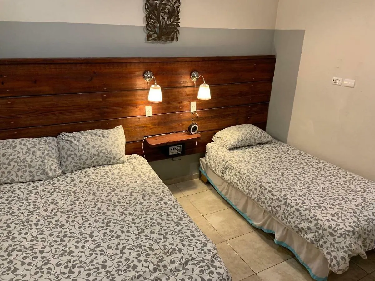 Island Life Hostel Santo Domingo 0*,